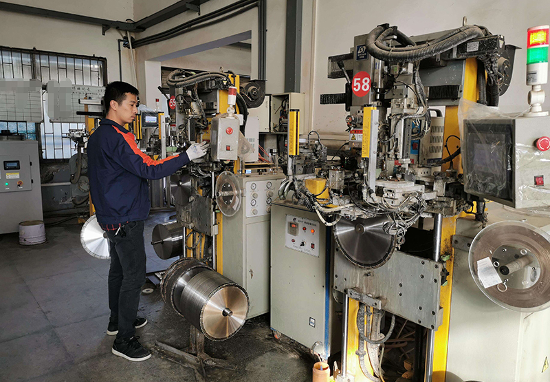 公司設(shè)備及生產(chǎn)流程